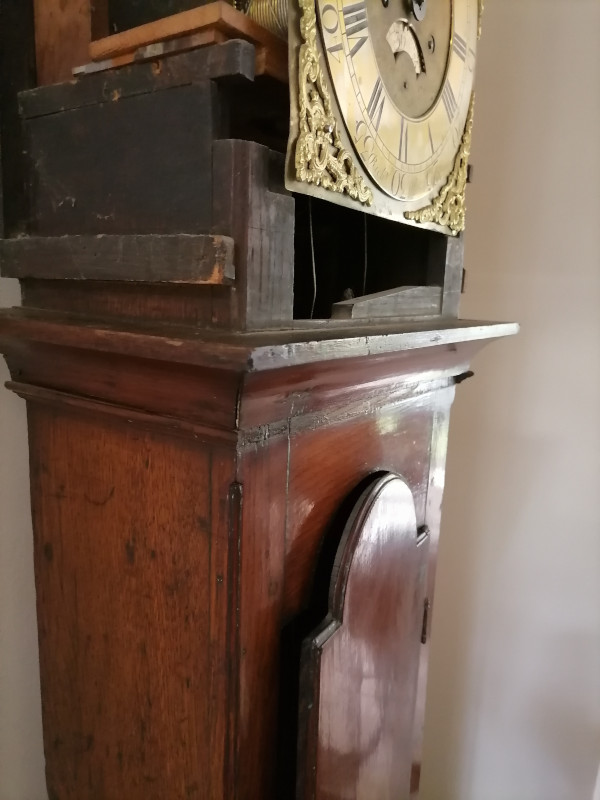 longcase clock